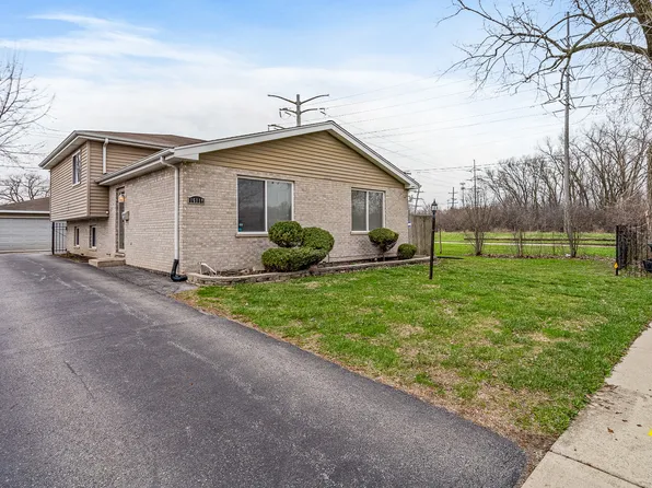 (undisclosed Address), Markham, IL 60428