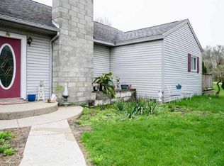 8521 E Coldwater Rd, Davison, MI 48423