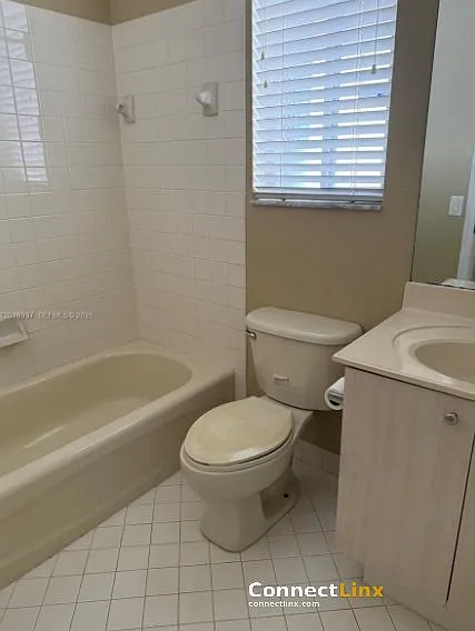 449 Silver Palm Way — Photo 5