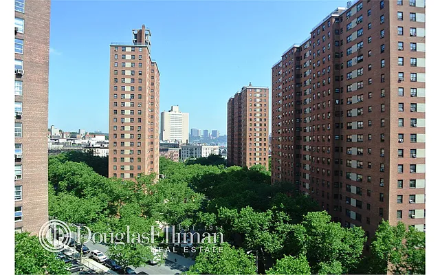 Sold by Douglas Elliman | media 33