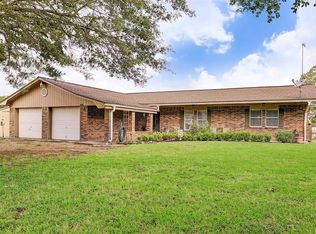 6210 Eagle Dr, Rosenberg, TX 77471