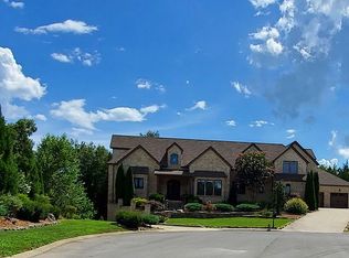 1315 Crescent Ridge Dr, Murfreesboro, TN 37128