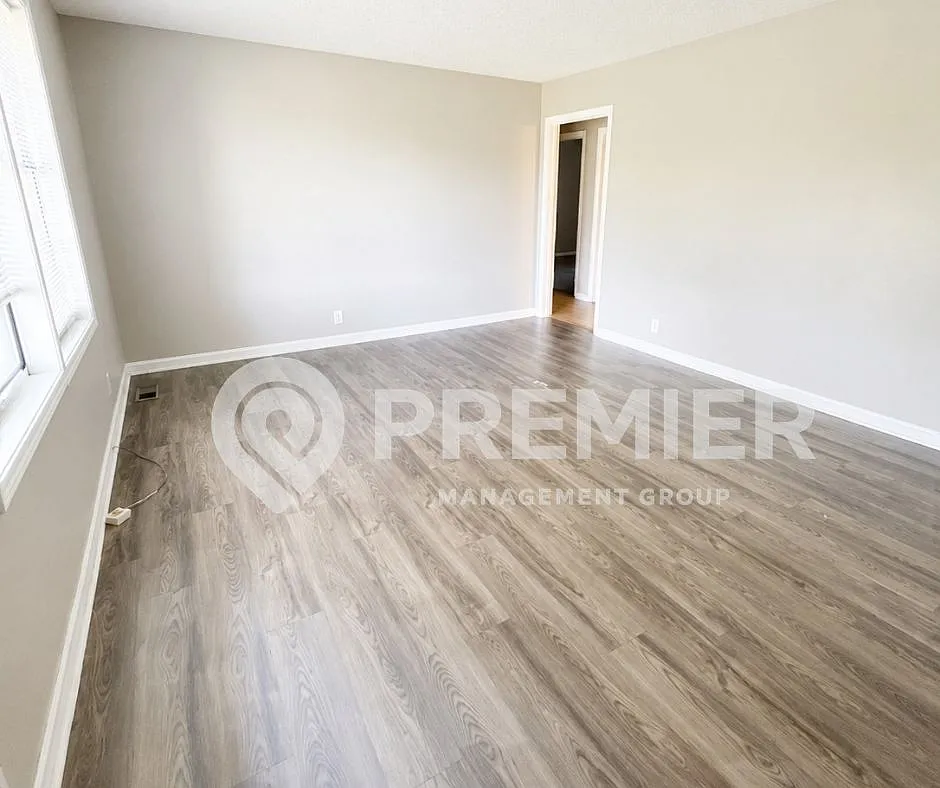 1611 Hartsville Pike - 1 — Photo 2