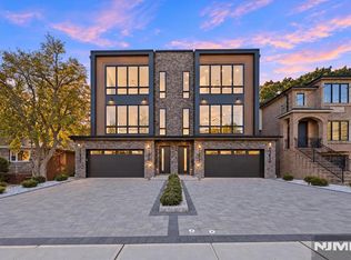 1473 Anderson Ave, Fort Lee, NJ 07024
