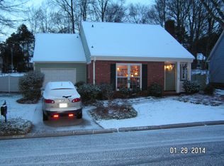 7031 Stoneridge Rd, Charlotte, NC 28226