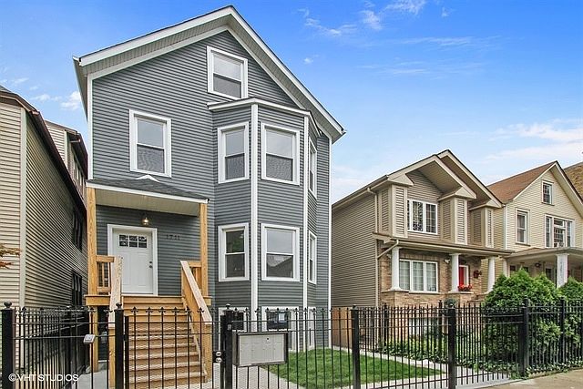 1st image of 1711 N Albany Ave APT 2