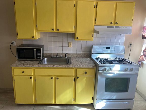 2nd image of 6804 Guyer Ave
