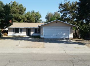 334 E Sunnyview Ave, Visalia, CA 93291