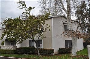 2nd image of 520 Sandalwood Pl Unit 14