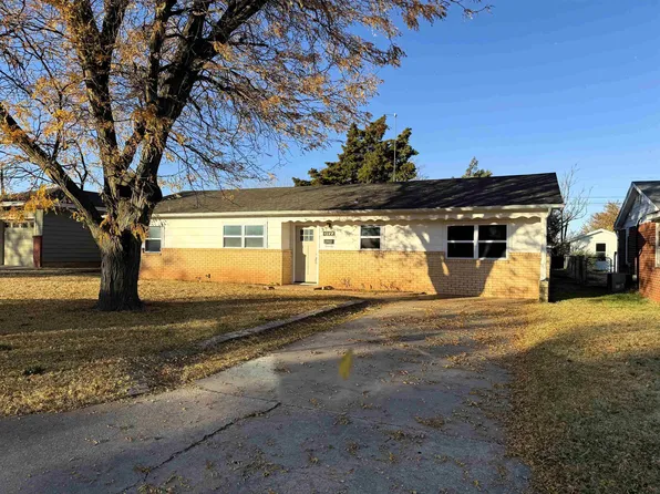 2127 2nd St, Woodward, OK 73801