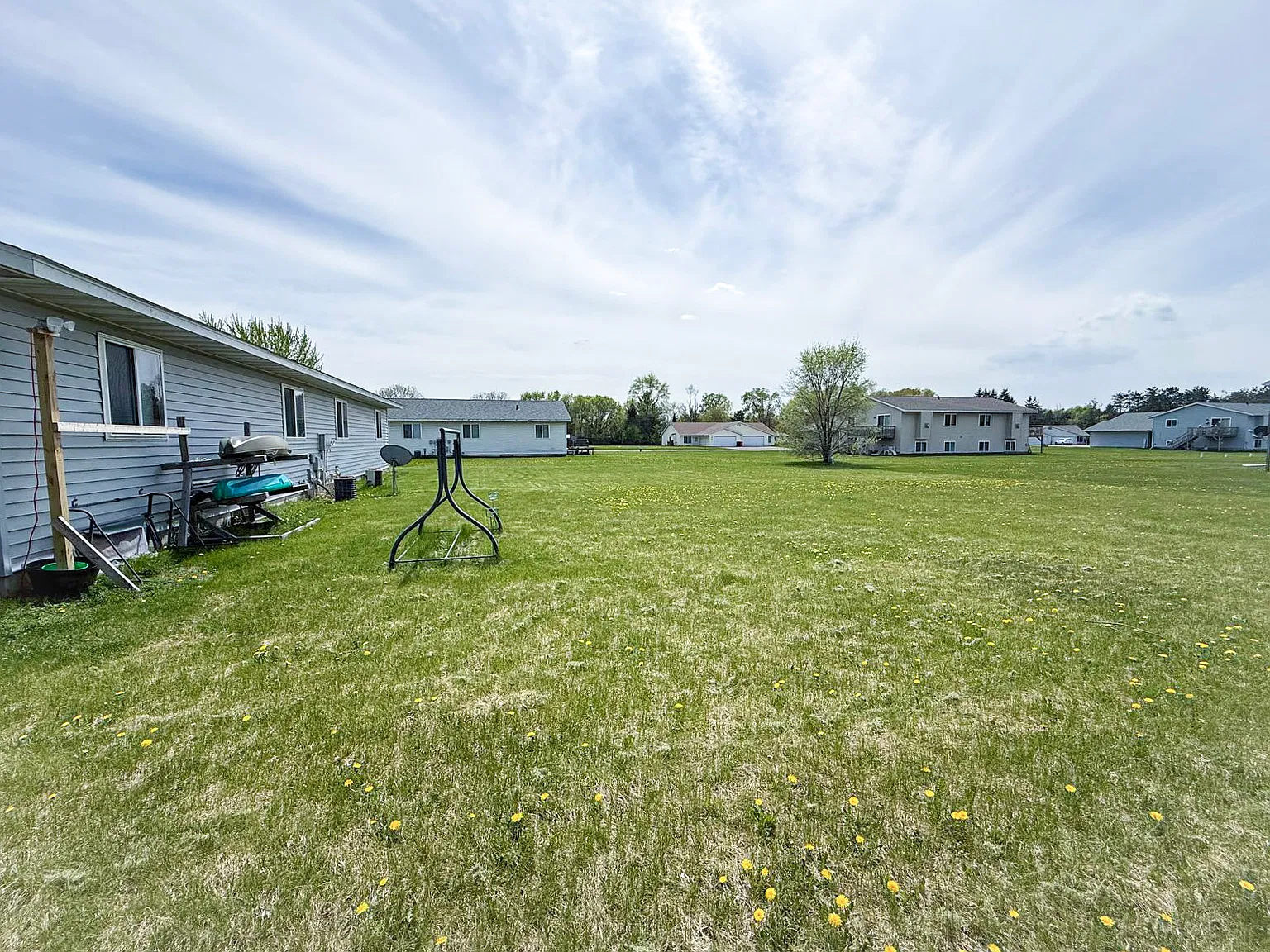 2 bed, 900 sqft, $1,295 — Photo 2