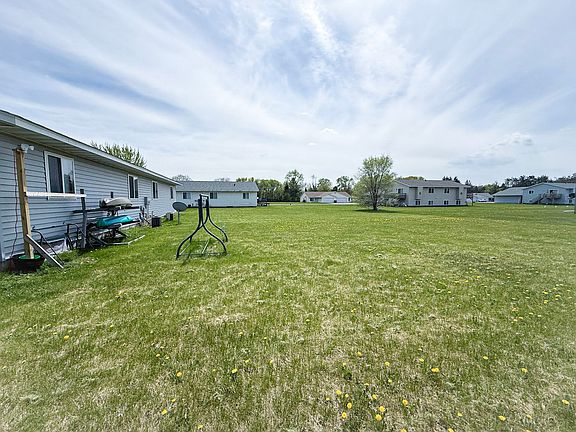2nd image of 13302 39th Ave N #13302