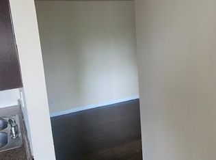 460 W 16th St #2G, Chicago Heights, IL 60411
