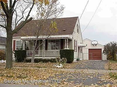 1st image of 940 Campbell St