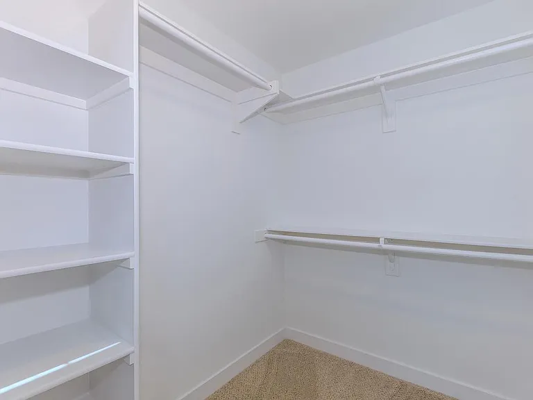 Esencia Sur Apartment Homes — Photo 58