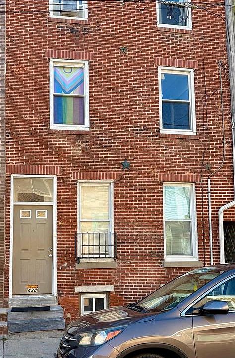 1st image of 428 Morris St