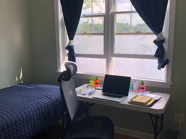 Small Bedroom or home office facing the lake