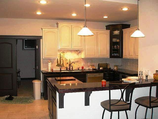 2nd image of 1690 E Manzanita Dr
