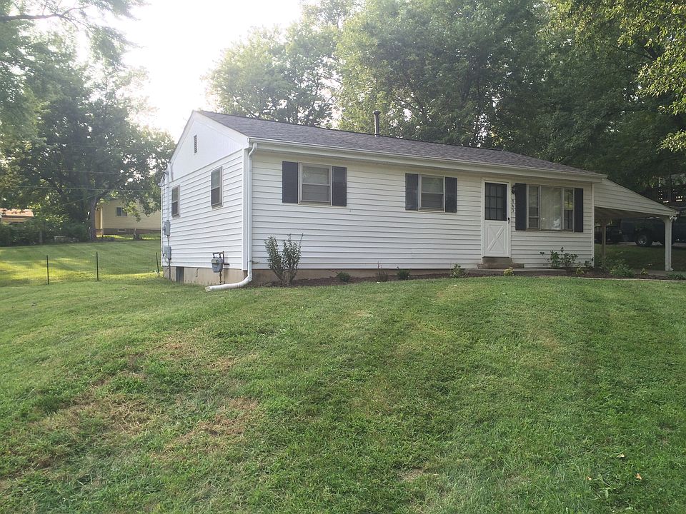 2nd image of 863 Starlight Dr