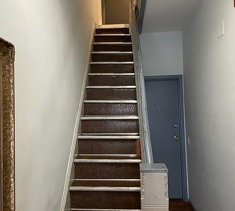 2nd image of 1425 Jackson St Floor 2