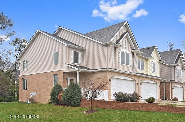 1st image of 852 Jameson Ct W #852