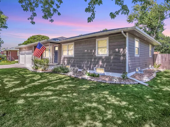200 Alice Ave, Newton, KS 67114