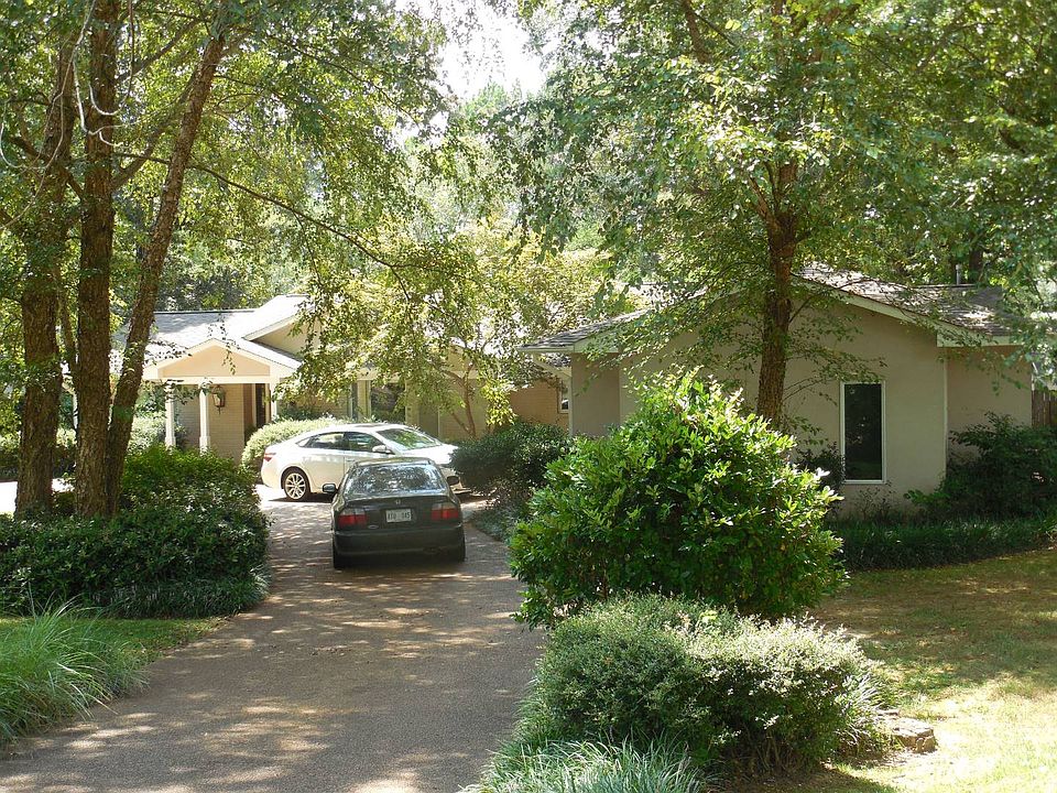2nd image of 1203 E South St