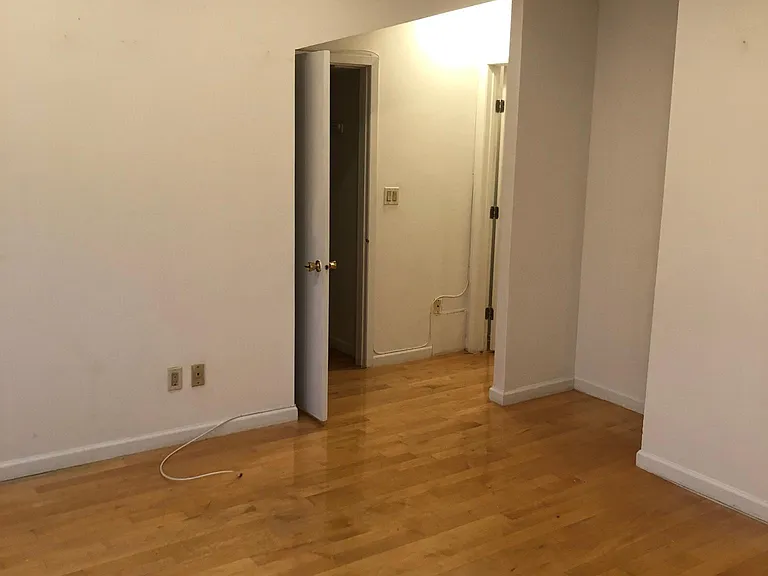 237 Great Neck Rd #4B — Photo 25
