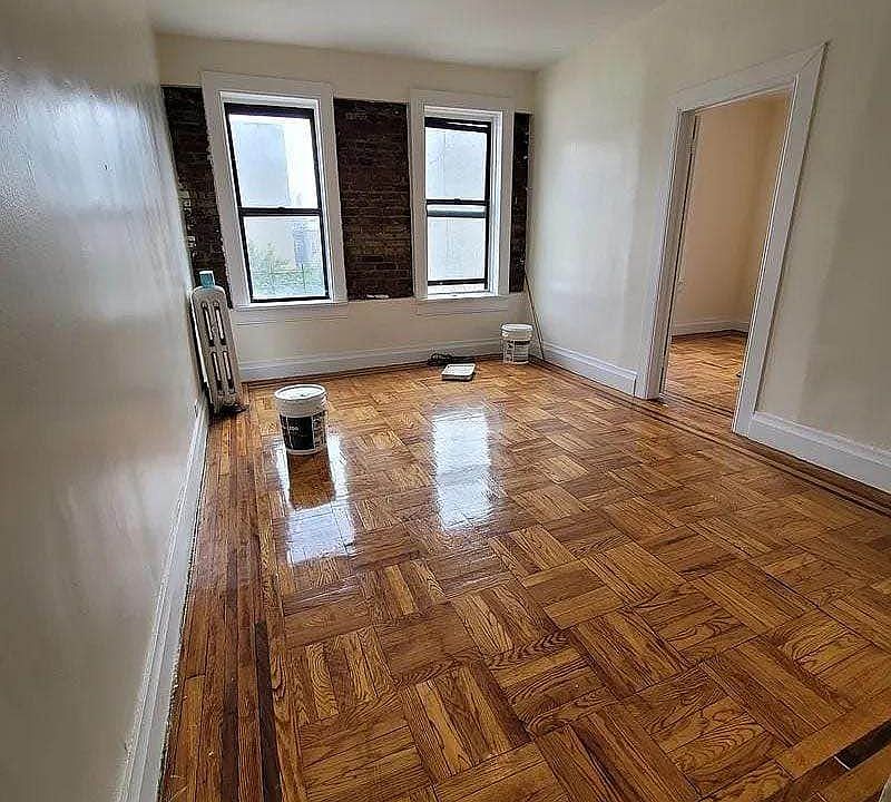 1st image of 188 Parkside Ave APT A4w