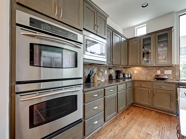 5202 Rose St #A — Photo 12