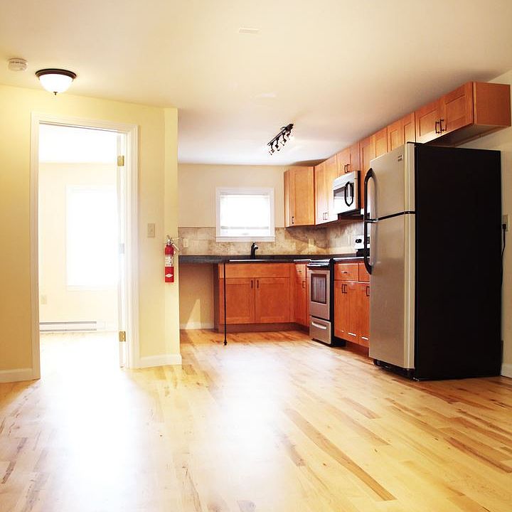 2nd image of 367 St Paul St #7