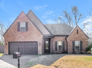 45 Green Hills Dr, Oakland, TN 38060