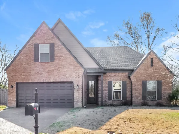 45 Green Hills Dr, Oakland, TN 38060