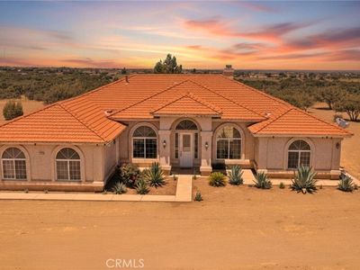 9452 Cedar St, Oak Hills, CA, 92344