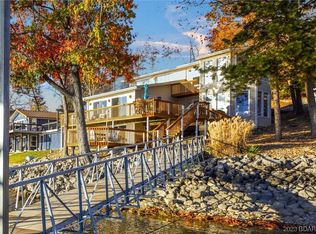2711 Bittersweet Rd, Lake Ozark, MO 65049