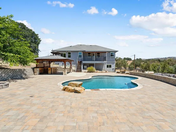 8843 Honda Ln, Valley Springs, CA 95252