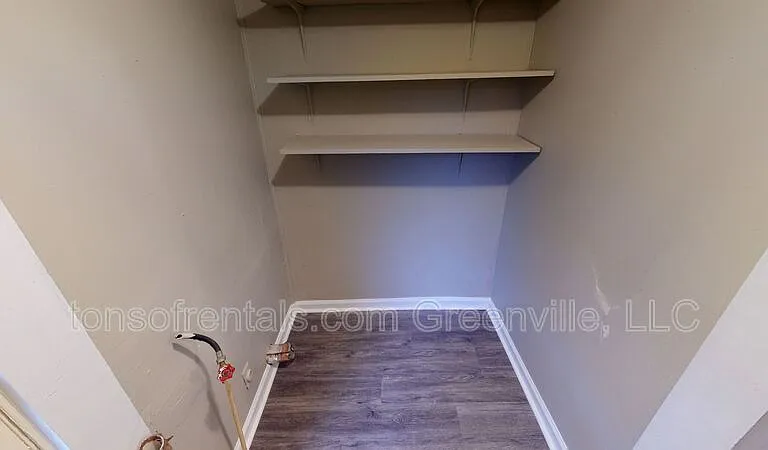 186 Skyuka St — Photo 9