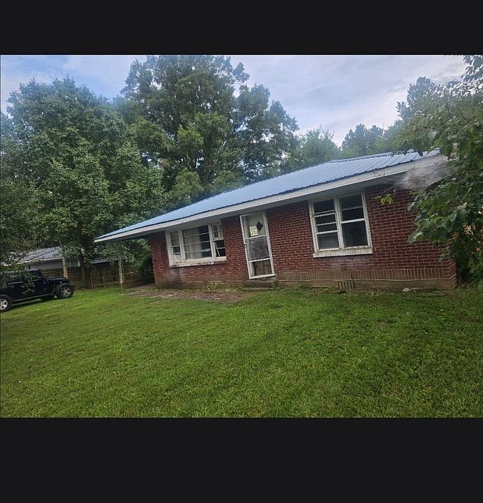 1st image of 722 Sugar Valley Rd NW