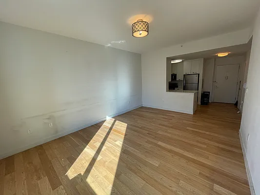 Rented by Voro, LLC | media 12