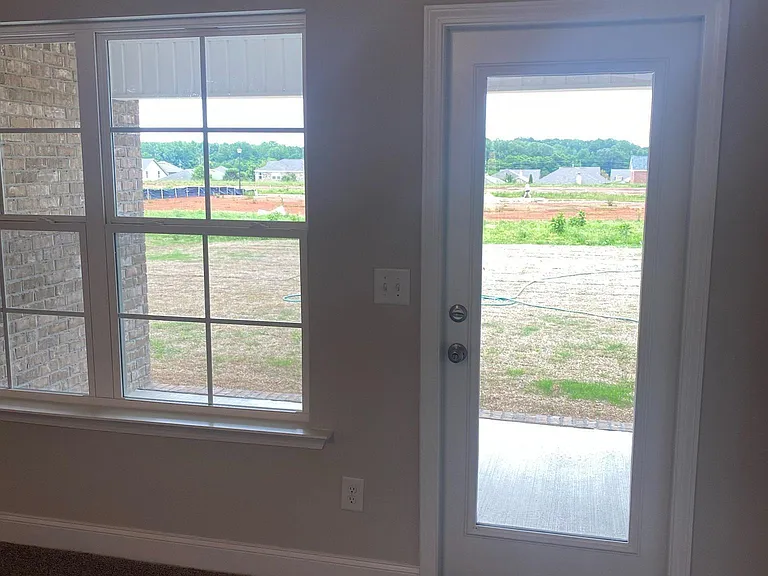 213 Alonzo Toney Dr — Photo 12