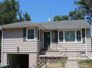 6158 Oak St, Omaha, NE 68106
