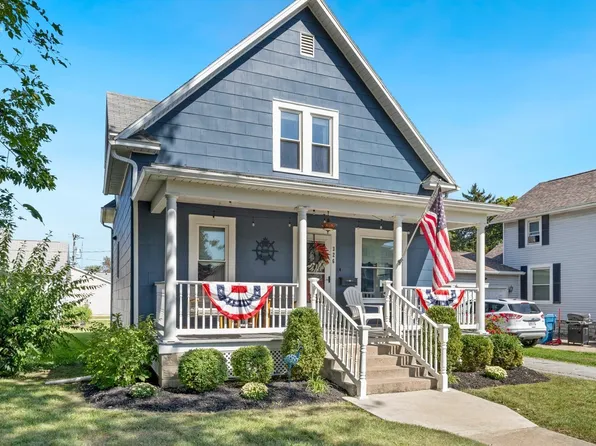 326 W 4th St, Pt Clinton, OH 43452