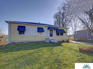 7621 Chandler Hills Dr, Omaha, NE 68147