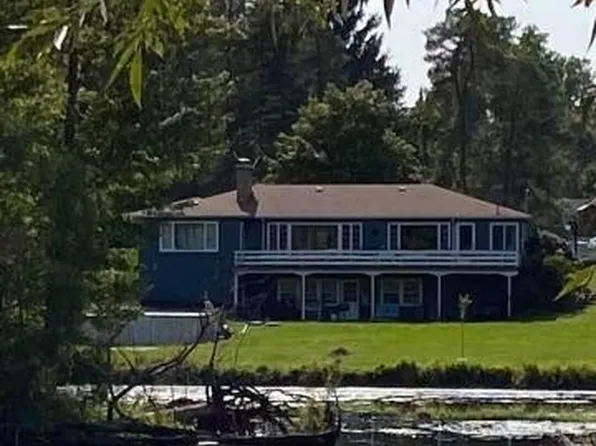 410 Blake St, Eaton Rapids, MI 48827