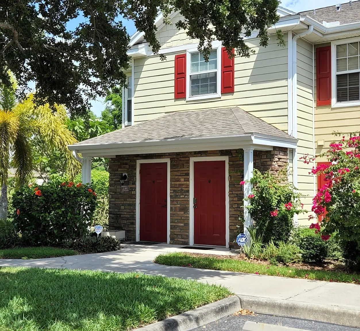 1 bed, 672 sqft, $1,295 — Photo 1