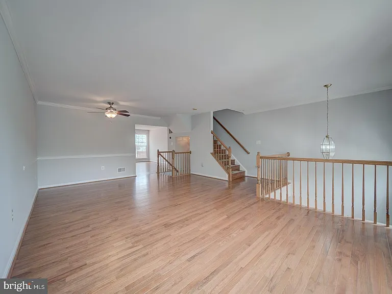 8241 Humphrey Ln — Photo 14