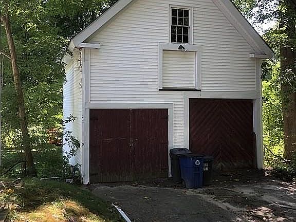 2nd image of 126 West St