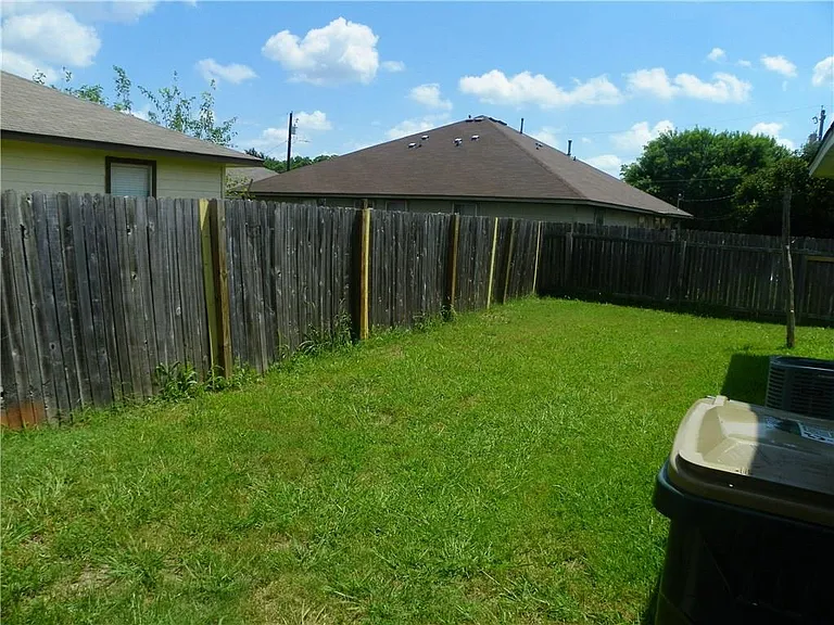 2221 Creekside Ln #A — Photo 20