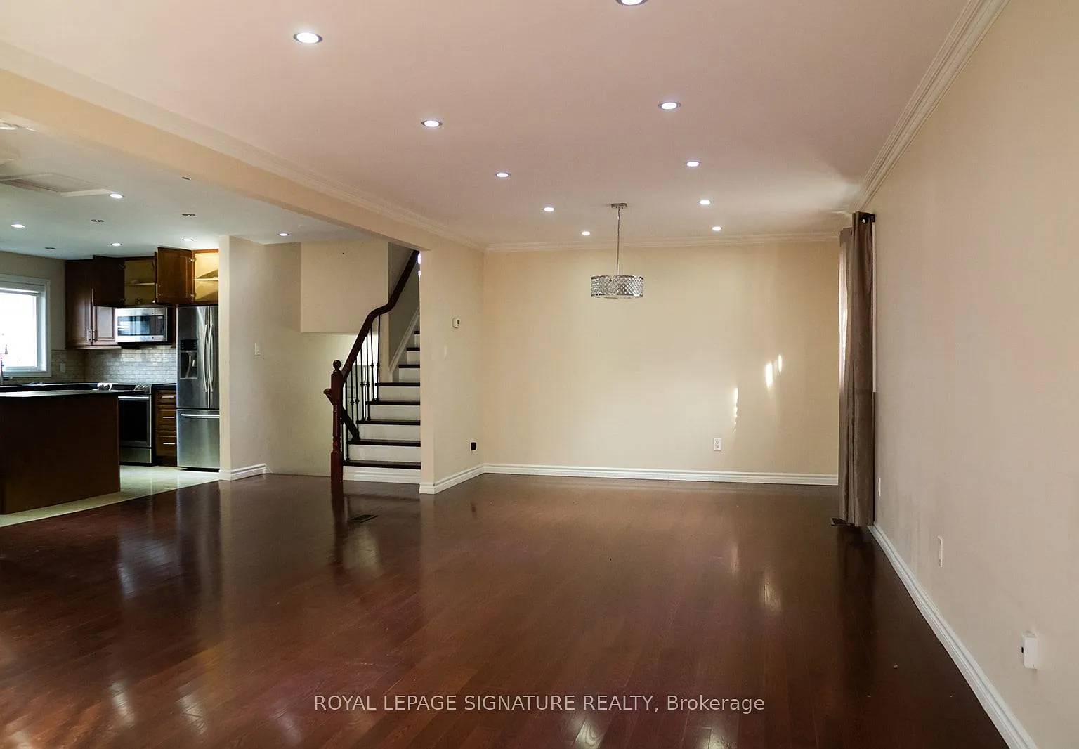 7 bed, $4,950 — Photo 2