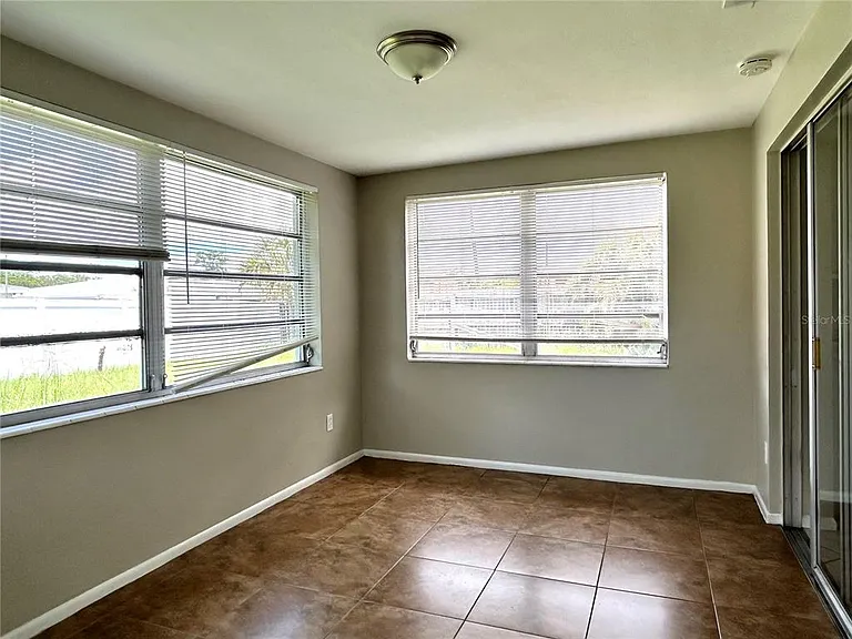 4653 Darlington Rd — Photo 13